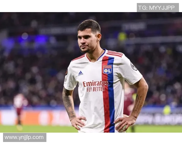 转场足球明星名单全解析揭示转会市场的风云变幻与球员动态